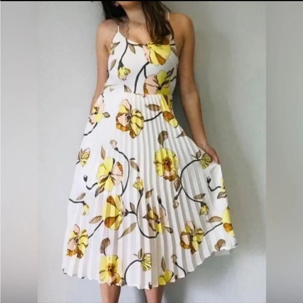 NEW DAY PLEATED ADJUSTABLE SPAGHETTI STRAP FLORAL PRINT DESIGN DRESS